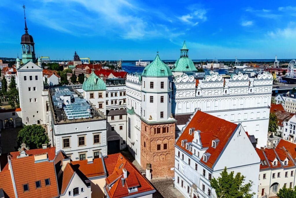 This Affordable City With A Huge Castle Is Europe's Most Underrated Fall Getaway