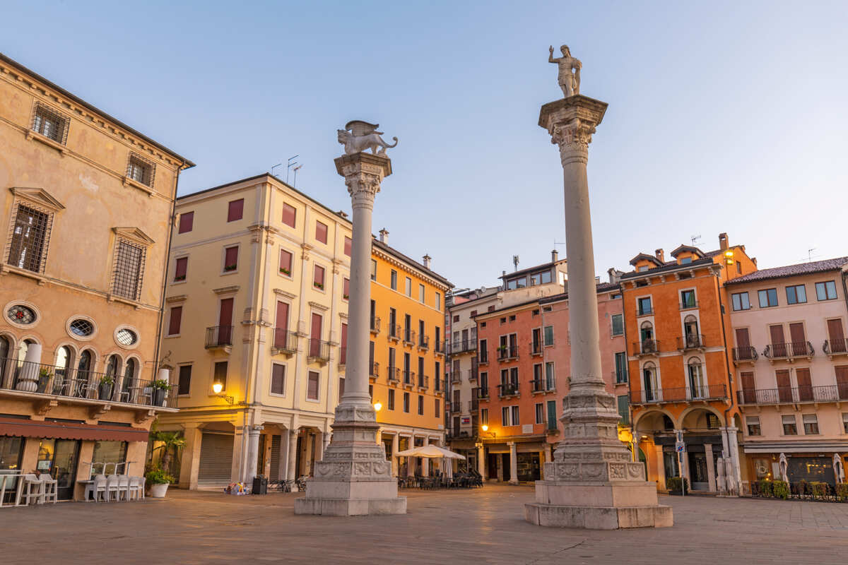 Typical Venetian Square In Vicenza, Italy