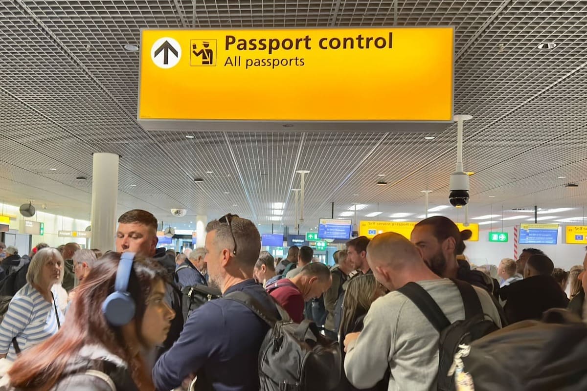 9 Countries Including France And Italy Officially Postpone Mandatory Fingerprint Checks For Americans
