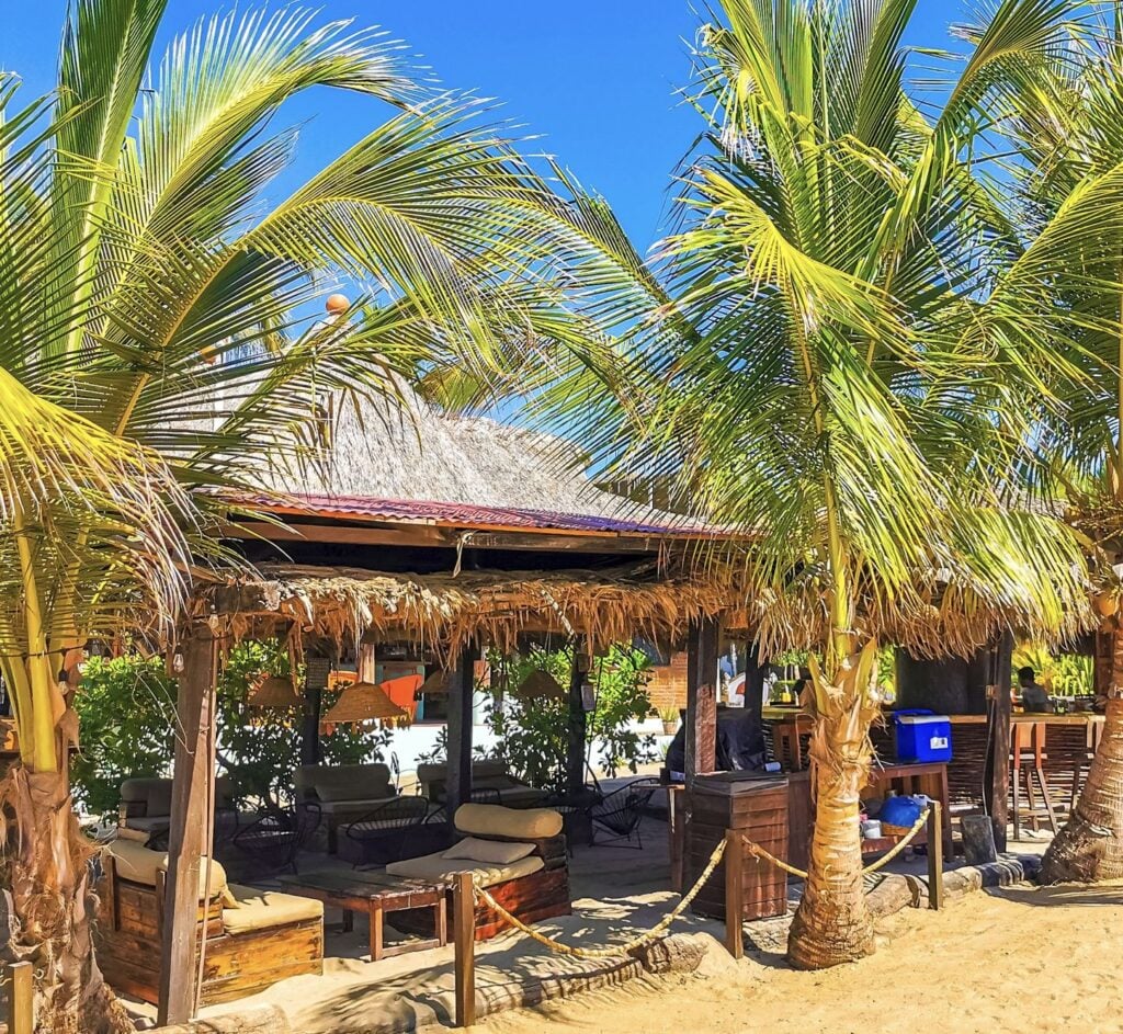 Dining Beach Hut