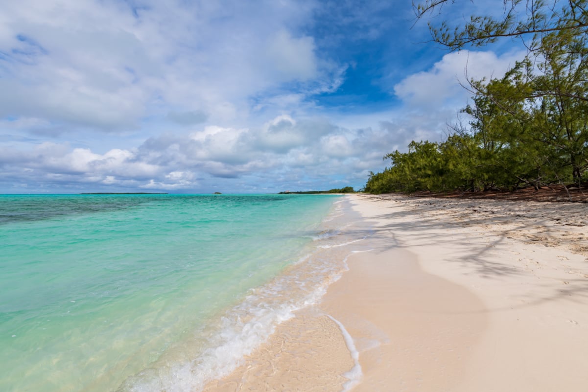 View of Coco Plum beach in Great Exuma (Bahamas).