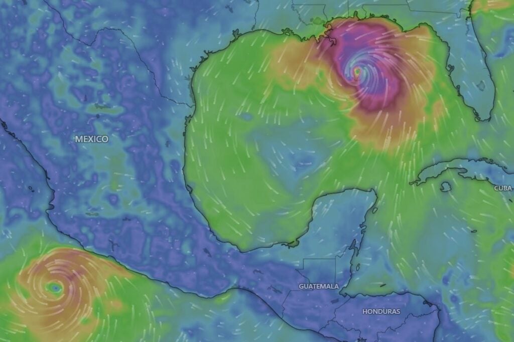 2 Major Hurricanes Threaten The U.S. And Mexico This Weekend Gulf Airports Closed And Hurricane Warnings Issued