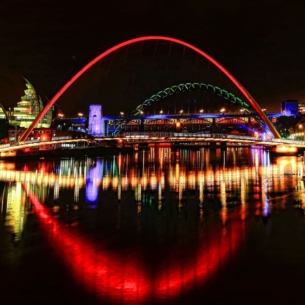 Gateshead Millenium Bridge Seen At Night, Newcastle upon Tyne, Northern England, United Kingdom