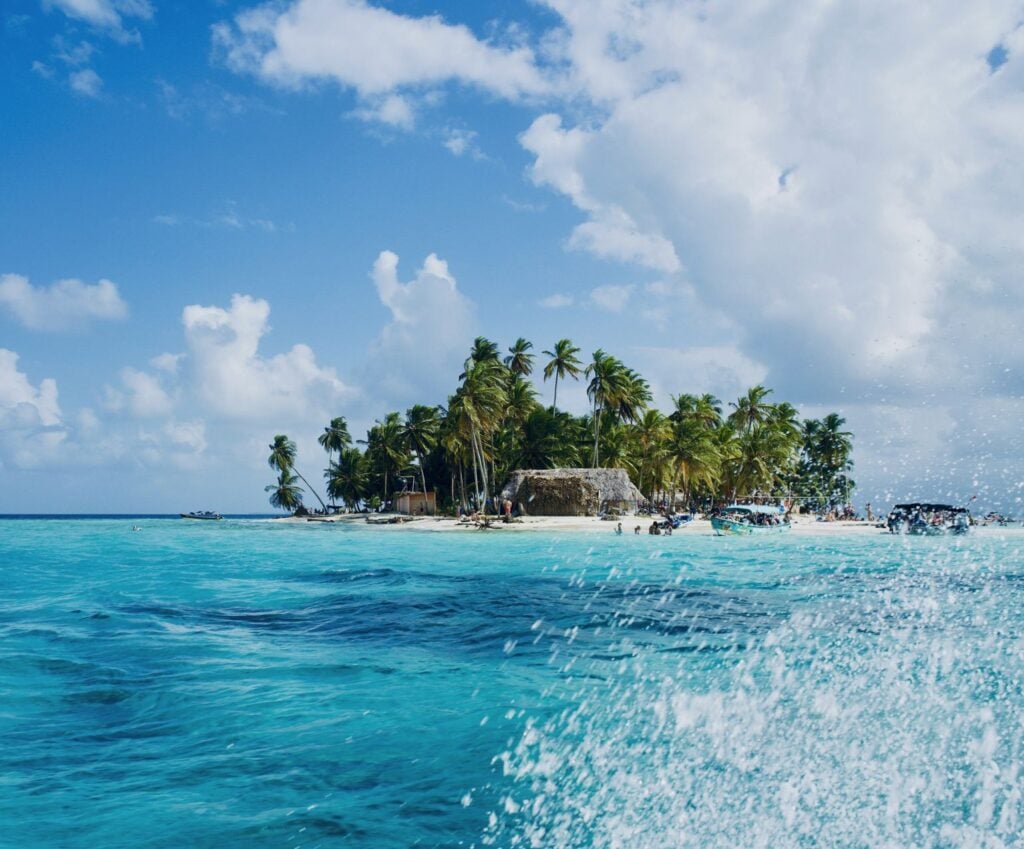 San Blas Islands, Panama &ndash; Tropical Caribbean Island 