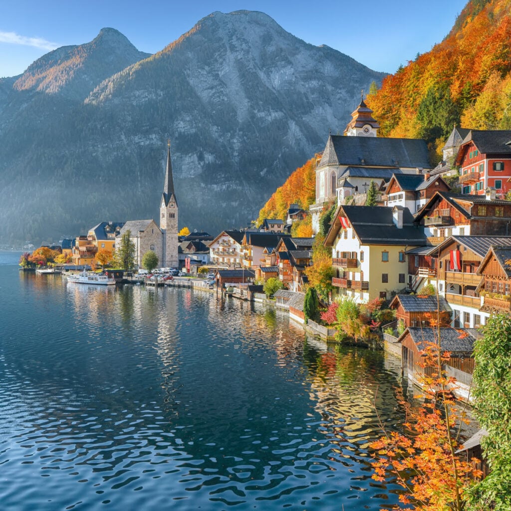 Stunning view of famous Hallstatt mountain village with Hallstatter lake. Popular travel destination. Location Hallstatt, Salzkammergut region, Austria, Alps. Europe