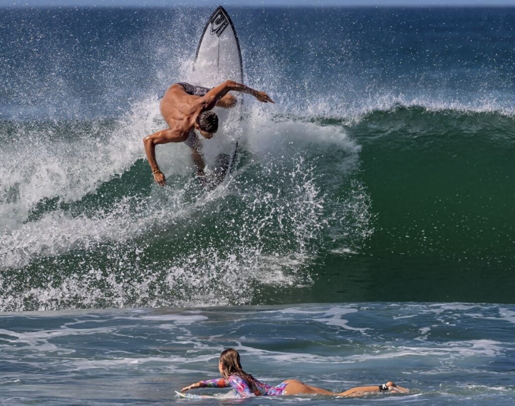 Surfing Playa Grande