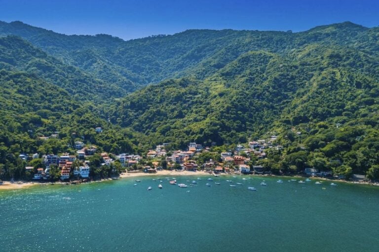 These Are The Top 7 Most Beautiful Beach Towns In Mexico According To Travel Experts