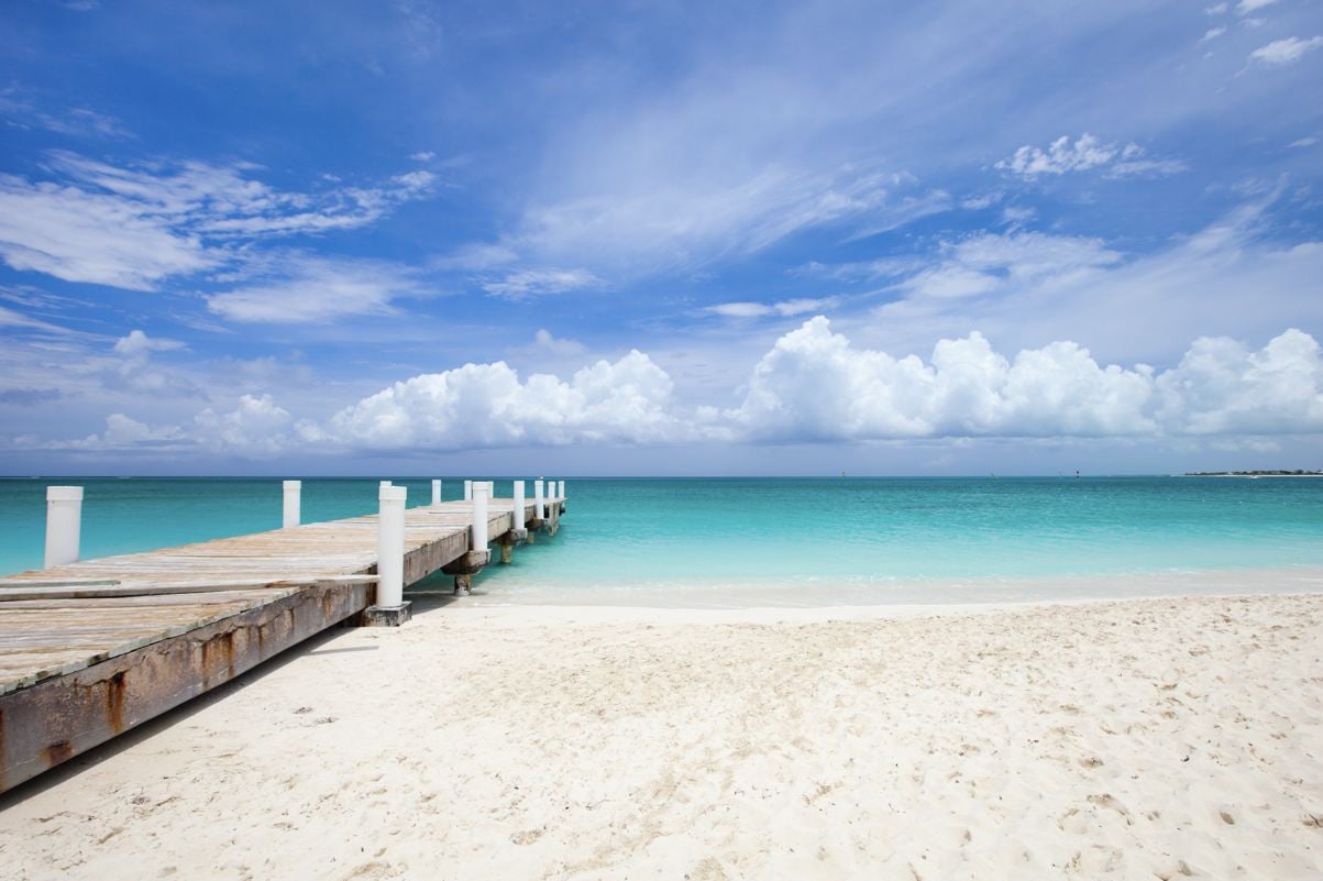 traveloffpath.com - Trevor Kucheran - United Airlines Just Launched Nonstop Flights To 3 Stunning Caribbean Hotspots This Winter